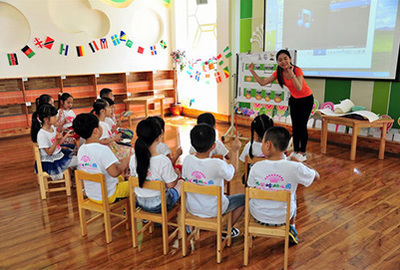 初中畢業學什么專業好？幼師專業與企業管理的探究